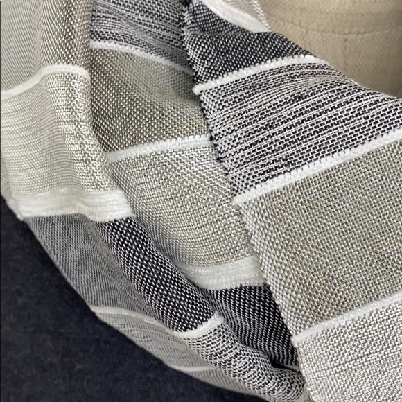 Gray and White Striped Scarf - Picture 2 of 4